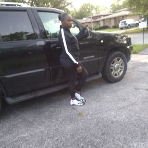 Meet your Posher, Kendra